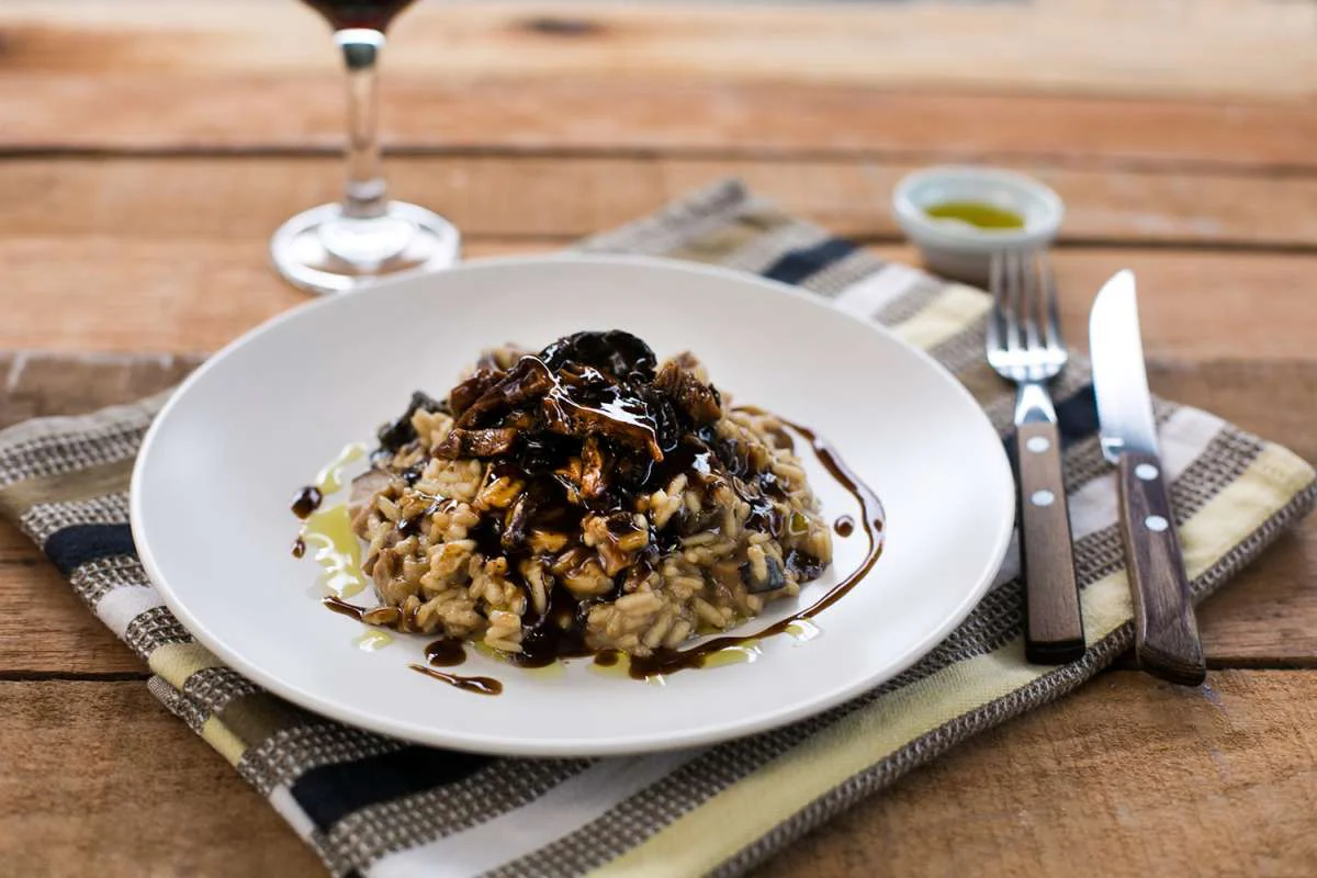 Receita de Risoto de cogumelos selvagens com trufas.